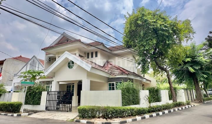 Rumah Sektor 9 Bintaro, Hook, 2 Lantai, Lingkungan Nyaman