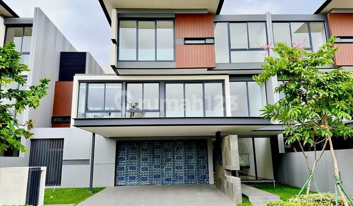 Rumah Lyndon At Navapark Bsd City, Premium Location