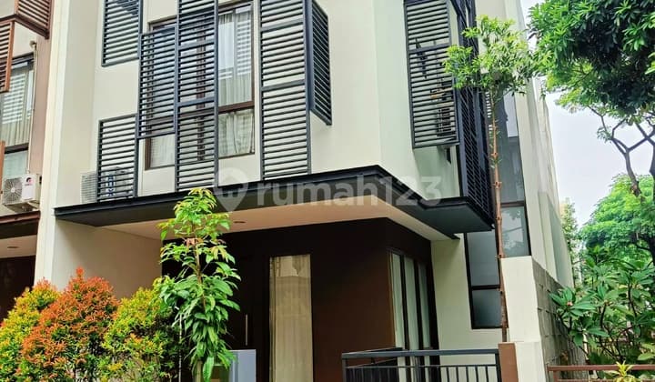 Rumah Whelford At Greenwich Park Bsd City, Nyaman Dan Strategis