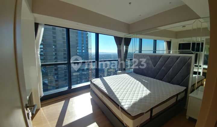Dijual Apartemen THE PEAK TUNJUNGAN PLAZA 5 Baru Furnished Private Lift