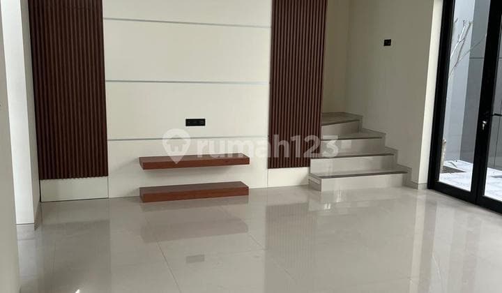 New Minimalist Graha Family House Near Gunungsari Toll, West Surabaya