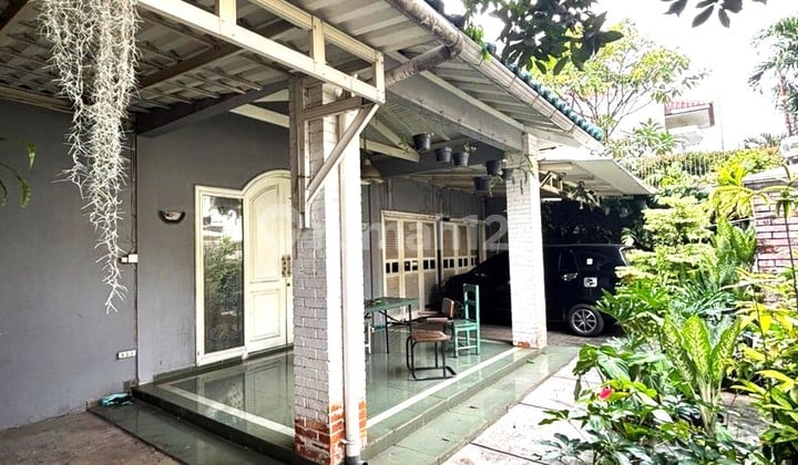 Di Jual Cepat Rumah Besar di Cilandak Jaksel - 9902Et