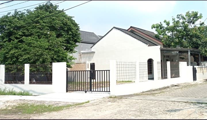 Di Jual Cepat Rumah Asri Cantik di Karang Tengah Tangerang - 10207Et