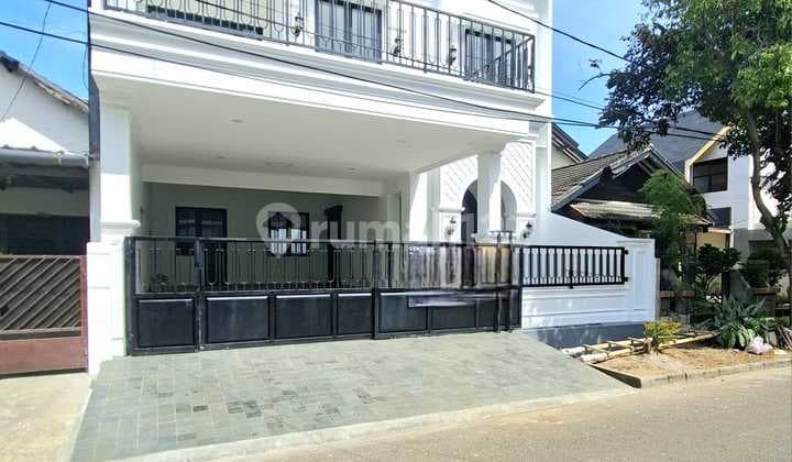 Rumah Baru American Classic dengan Kolam Renang di Bintaro Jaya Sektor 3 Tangerang Selatan(9491)