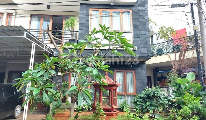 Di Jual Cepat Rumah Cantik di Puri Beta 2 Ciledug - 10096Et