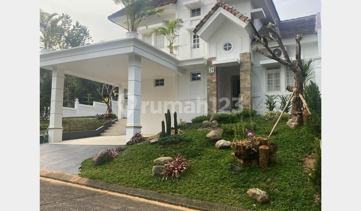 Rumah Konsep Villa Posisi HOOK Di Sentul City