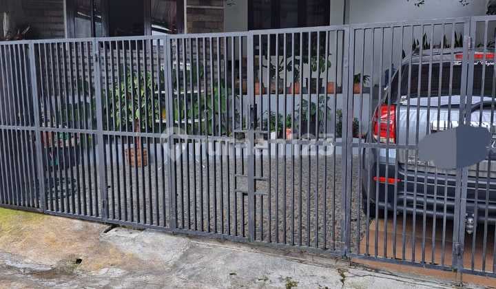 For Sale House in Griya Winaya Near Alun Alun Ujung Berung Land Area 114