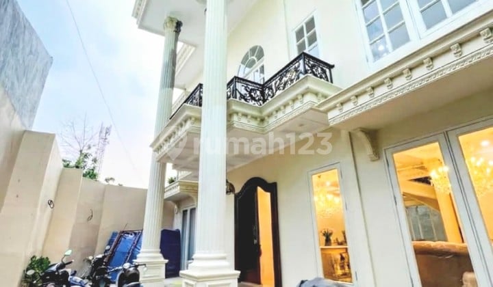 Rumah 2 Lantai Benda Kemang Siap Huni Konstruksi Kokoh & Terawat