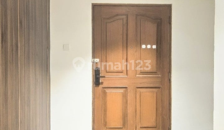 Apartemen Grand Tropic Lantai Tengah Fully Furnished Tinggal Bawa Koper