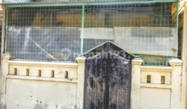 Rumah 2 Lantai Teluk Gong Jakarta Utara Rapi Terawat