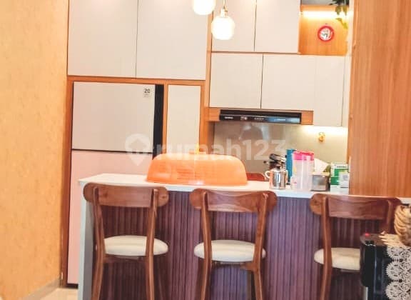 Rumah Terawat 3 Lantai Sudah Renov & Fully Furnished Dengan Kualitas Premium Casa Jardin