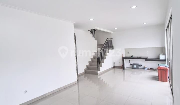 2-Story House in Scarlet Cluster PIK 2 Phase 1, Never Occupied