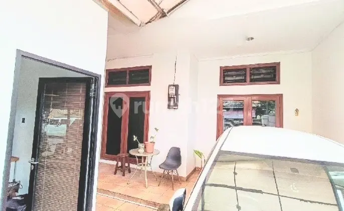 Rumah 1,5 Lantai Kondisi Terawat Jalan Dwiwarna Mangga Besar