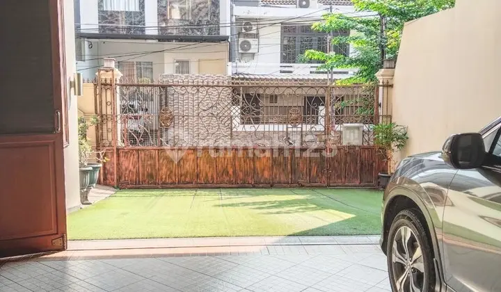 2-Story House Still Good & Well-Maintained, Block 5 Near Superindo