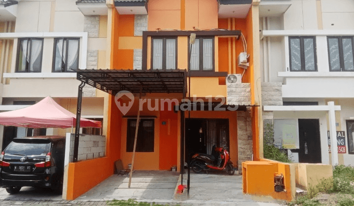 JUAL CEPAT RUMAH OASIS SEMEMI SURABAYA BARAT 2 LANTAI CODE:SR
