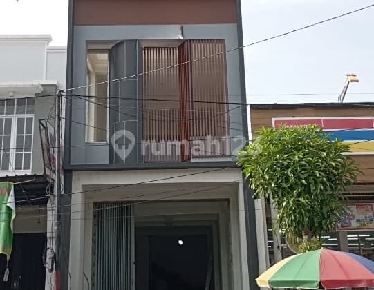 New Ruko Ready for Use, Suitable for Supermarket, Salon, Restaurant Business, Located on Main Road Row