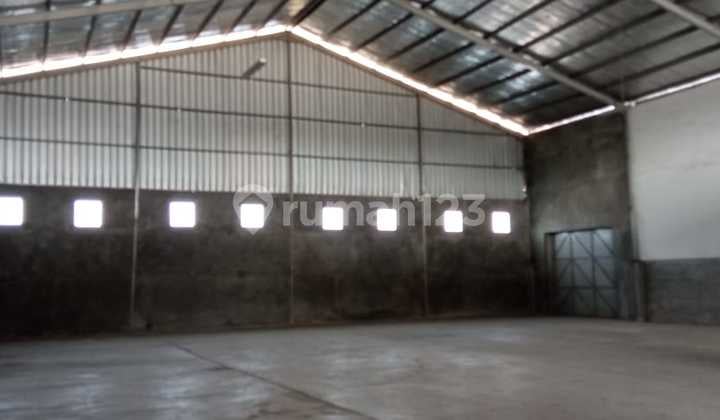 Good Ready-to-Use Warehouse in Prepedan, West Jakarta