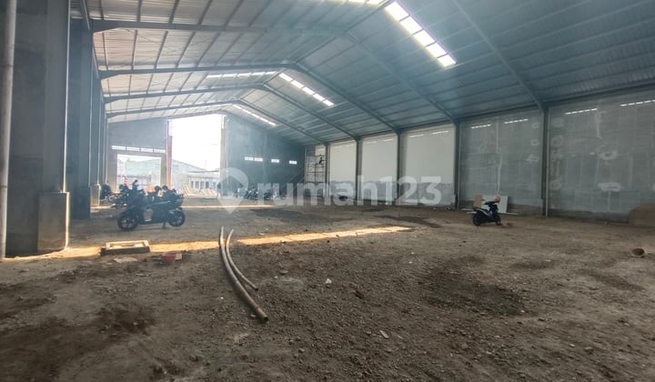 For Sale New Premium Warehouse on North Ring Road Mojosongo Solo