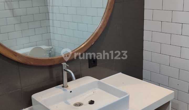 Dijual Rumah 2 Lantai Metland