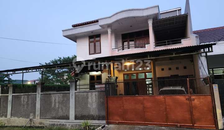 Rumah Dijual 2 Lantai di Taman Alfa Indah Blok Terbaik