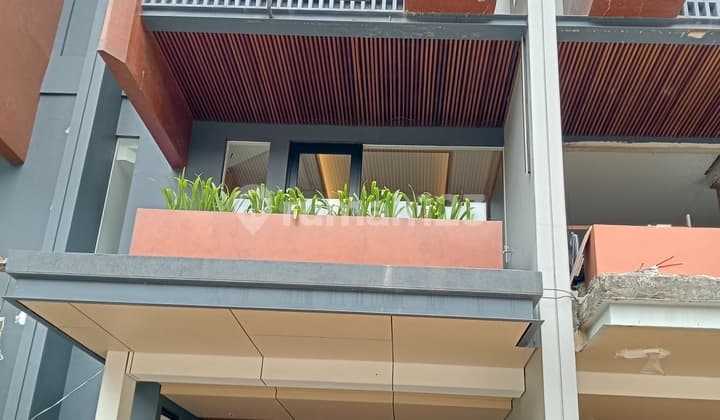 Runah Dijual Solite Town House Permata Buana
