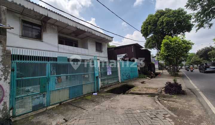 Dijual Rumah Hitung Tanah di Jl. Panjang Jakarta Barat