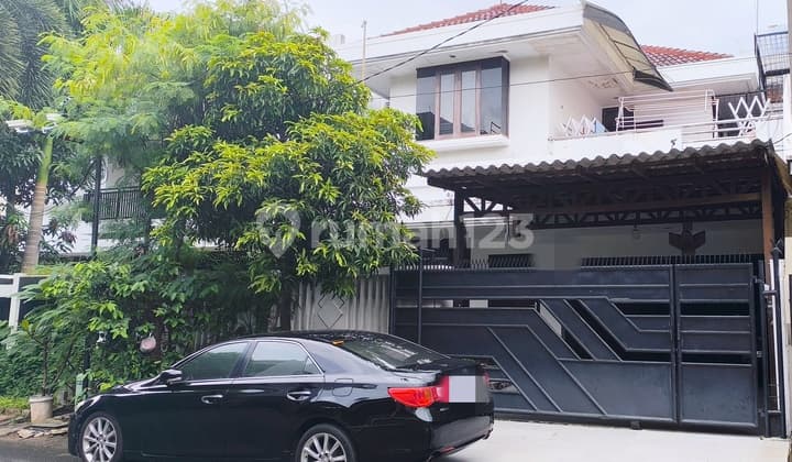 Rumah Di Puri Indah, Luas 200m, Hadap Utara, Cluster One Gate