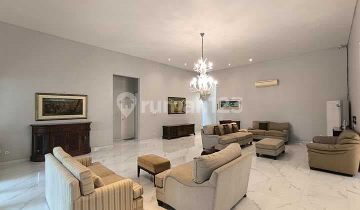 Beautiful House on Gaharu Street