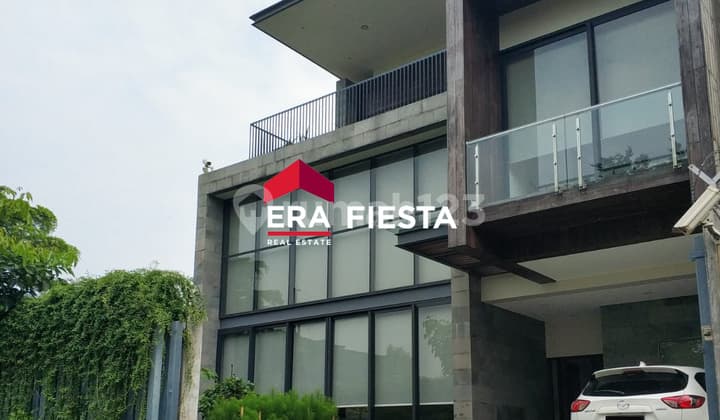 Rumah Lux di Puri Botanical