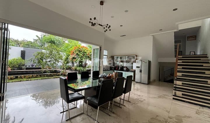 Telaga Golf, Dekat Danau, Rumah Lux