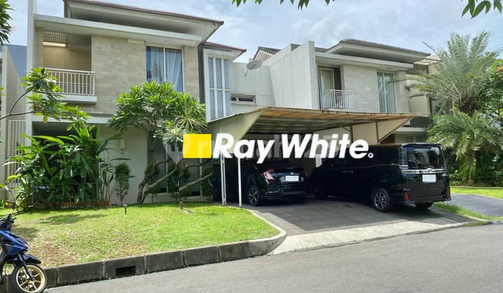 For sale, nice ready-to-occupy house in Joglo, West Jakarta