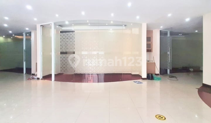 Dijual Ruko Semi Gedung di Kawasan Bisnis Kebayoran Baru Jakarta Selatan