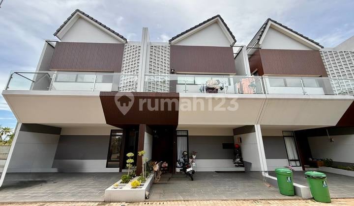 Rumah Modern di Private Cluster Pondok Cabe