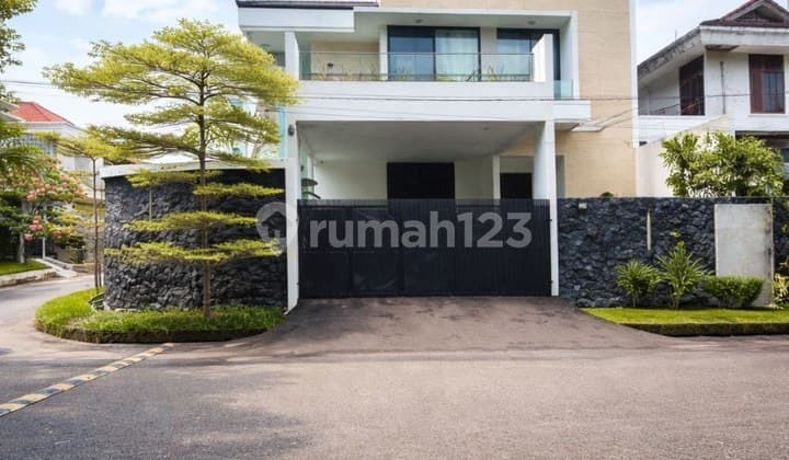 Rumah Dalam Komplek Terelite Lebak Bulus Jakarta Selatan