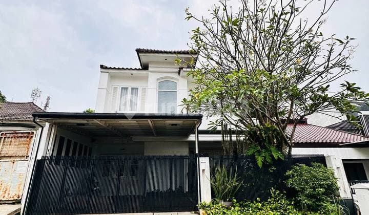 Rumah cantik, lega, dan siap huni di kawasan Puri Cinere
