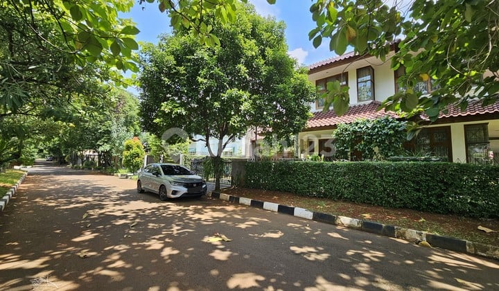 Rumah Lebak Bulus Komplek Elit Siap Huni Posisi Hook
