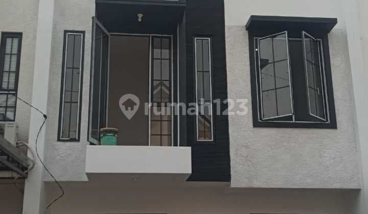 Rumah Baru Cluster Modern Bintaro