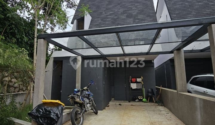 Rumah Moder Karya Andra Martin Furnished Dekat Ke Tol