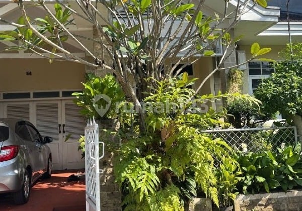 Rumah Asri dan Nyaman Banget Komplek Cinere Estate