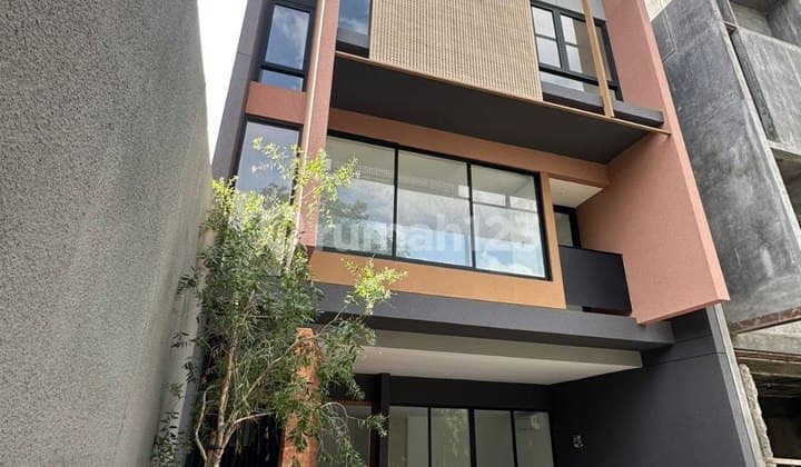Premium Living Cilandak, Jakarta Selatan Cluster Eksklusif, Brand New House