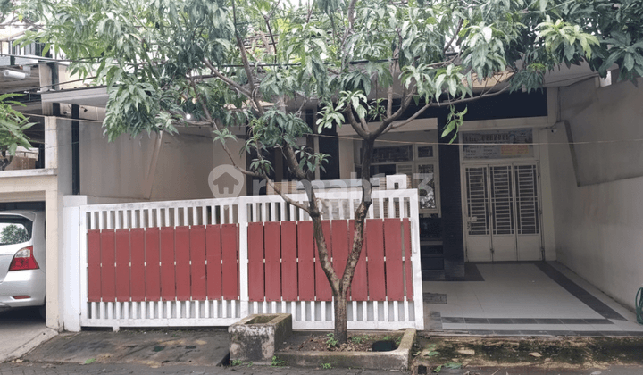 2-Story House in West Semarang, Beautiful Semarang, Near The Park Mall