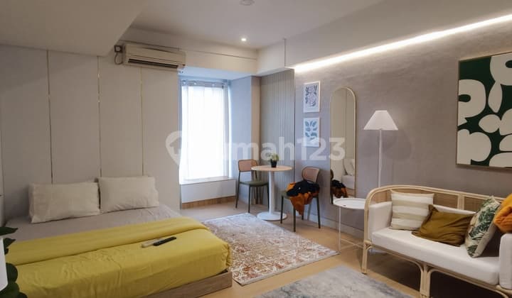 Big Studio Apartment Warhol Simpang Lima Posisi Hook New Interior