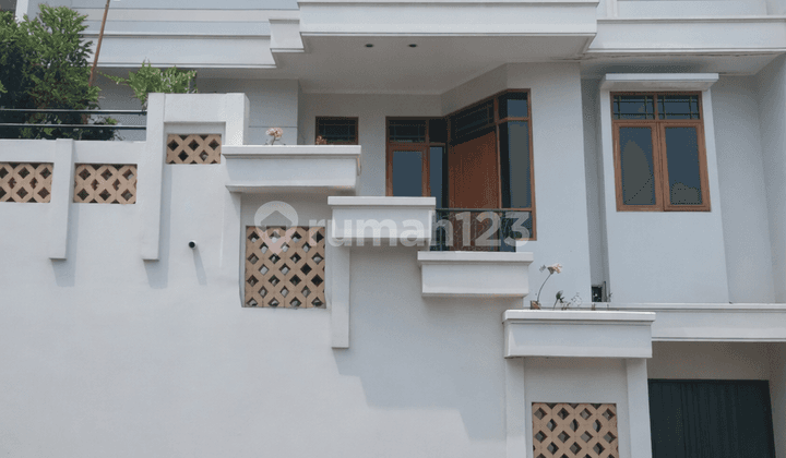 100% Bebas Banjir Rumah 2,5 Lantai Bukitsari Dekat Tol Tembalang