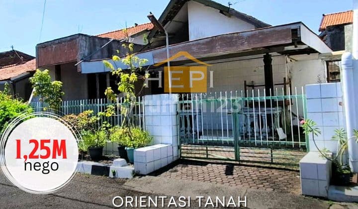 Rumah Lama Orientasi Tanah Puspogiwang Tengah Kota Semarang Barat