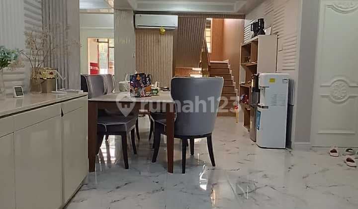 Candi Golf Rumah Minimalis Modern 5 Lt Super Mewah Full Furnish