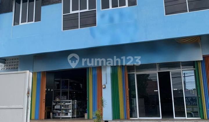 Toko + Gudang Siap Pakai di Jl. Raya Woltermonginsidi Pedurungan
