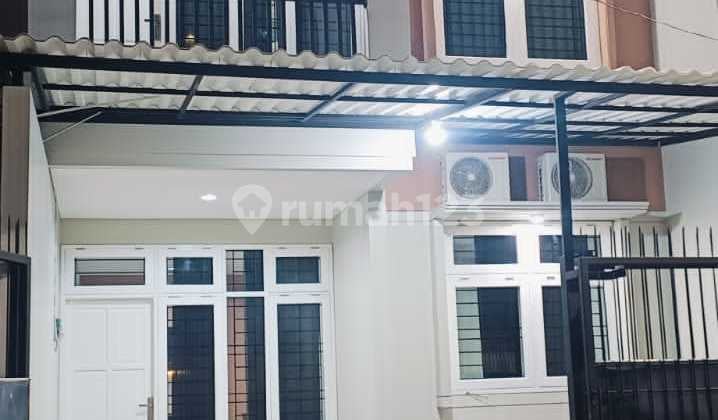 Minimalist 2-Storey New House Fresh Pusponjolo City Center Semarang