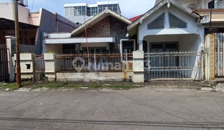 Rumah Lama Itung Tanah Seroja Pusat Kota + Old Money Nya Semarang