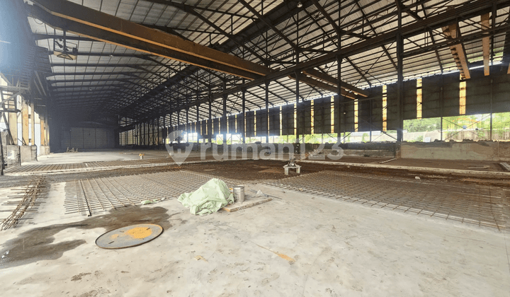 Gudang Siap Huni tersedia Crane di Tambun Bekasi