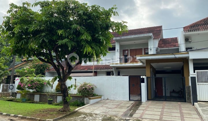Rumah Luas Hadap Jalan di Kemang Pratama 1 Bekasi